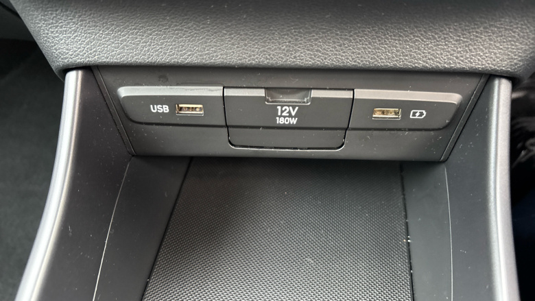 Hyundai BAYON 1.0 TGDi 48V MHEV SE Connect 5dr Petrol Hatchback